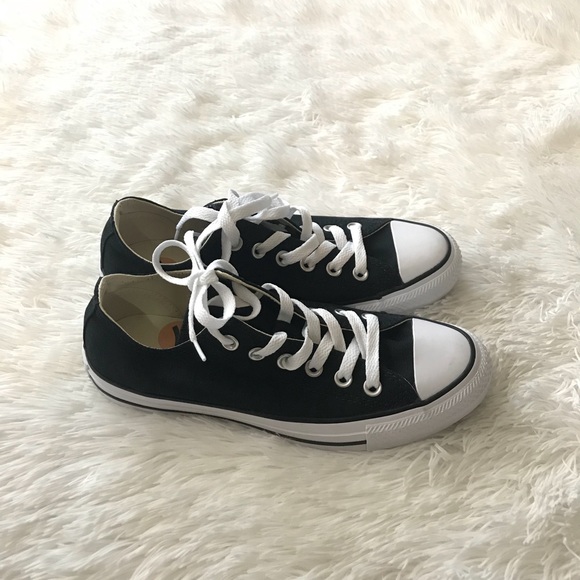 🆕Women Converse Shoes Size 7 - Picture 3 of 6